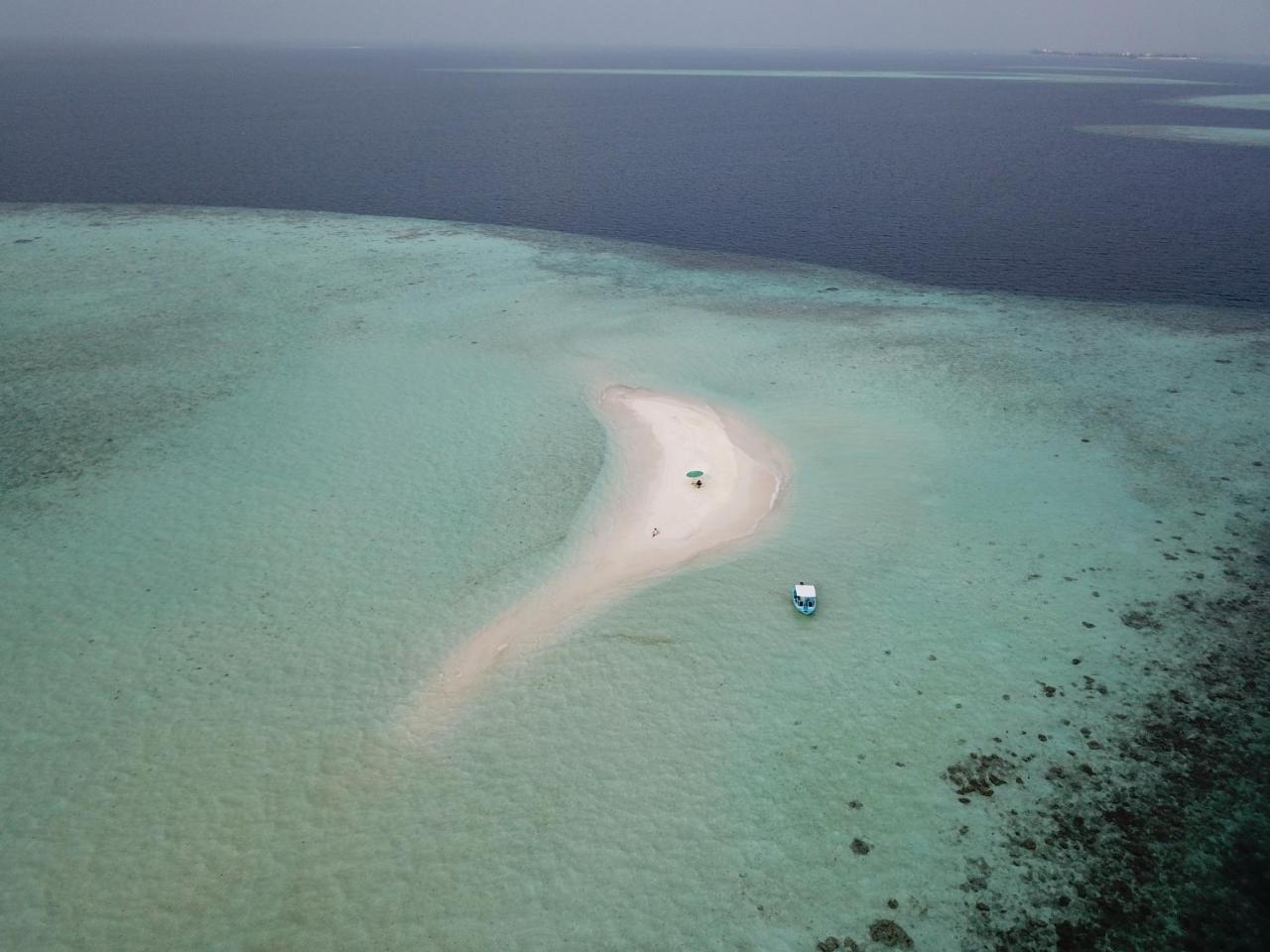 Hotel Narnia Maldives Maafushi Exterior foto